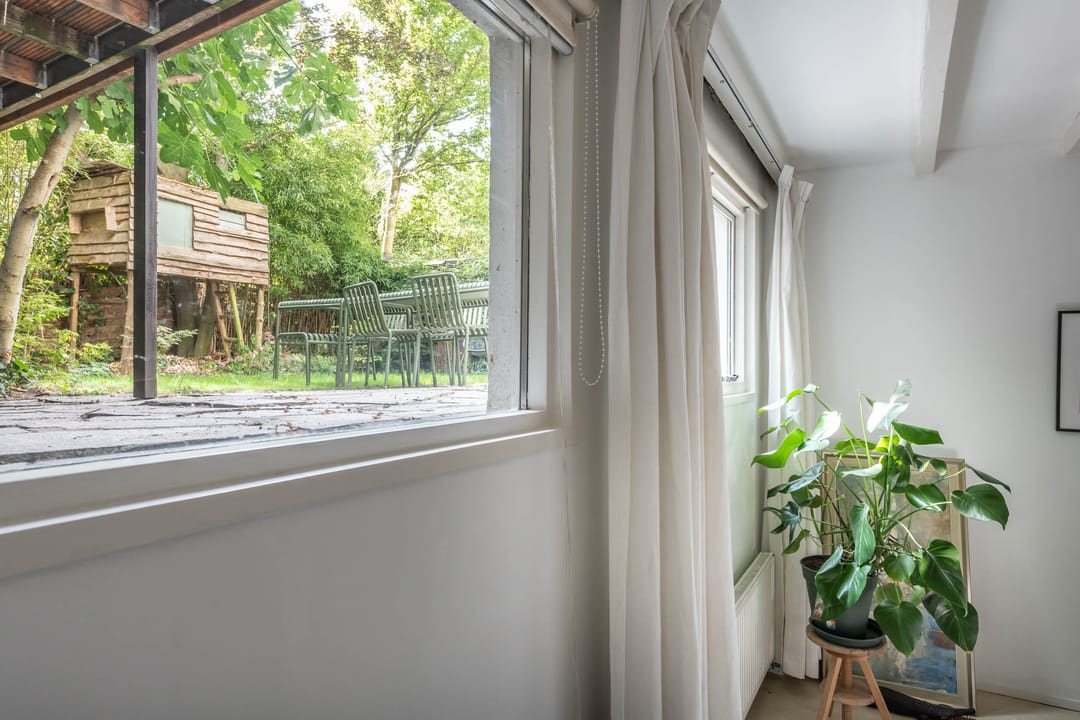 Photo 38 of Adelaarsweg 14