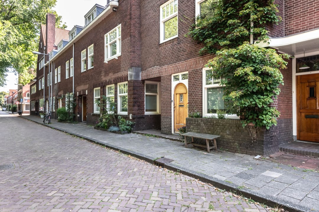 Photo 47 of Adelaarsweg 14