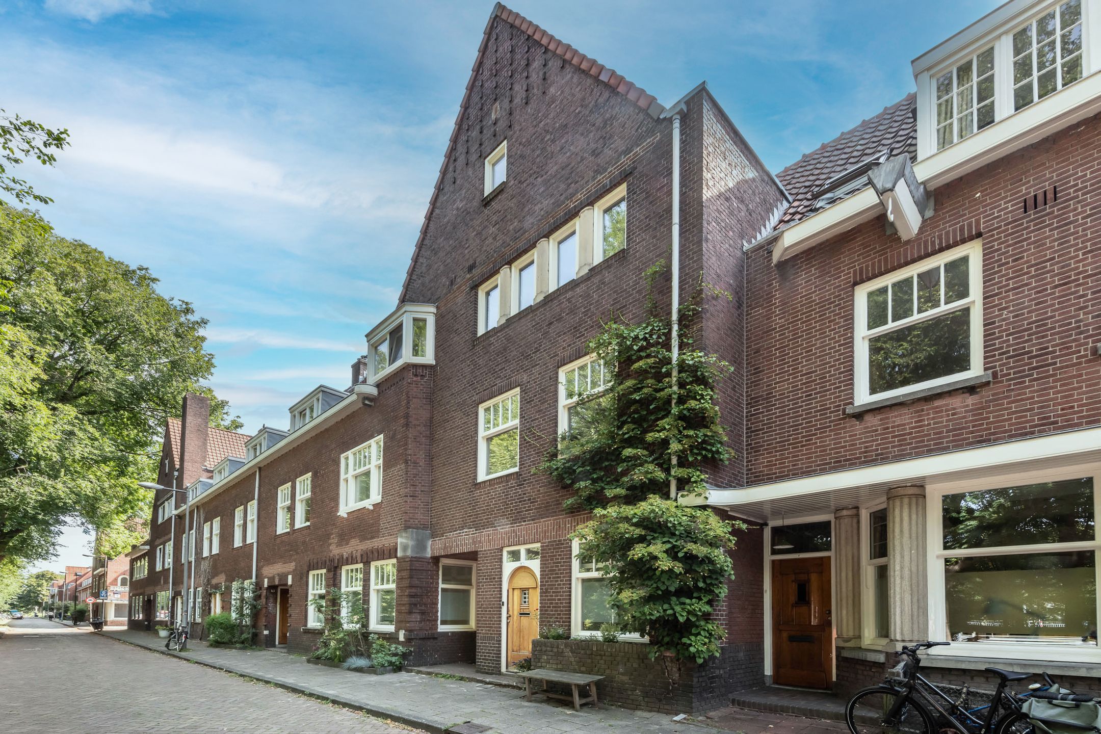 Photo 48 of Adelaarsweg 14