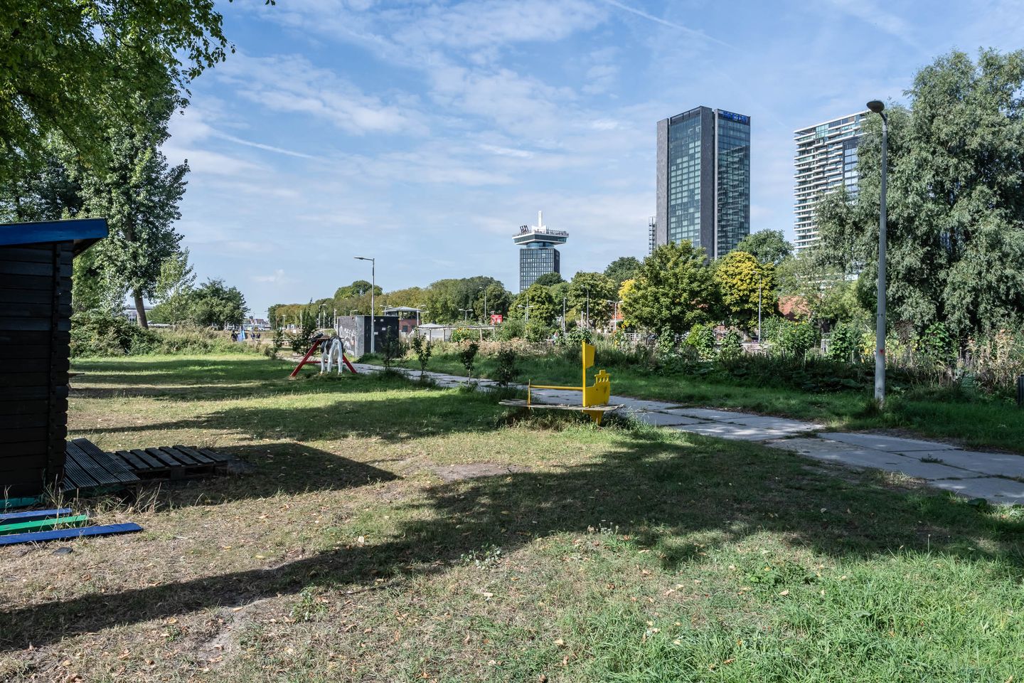 Photo 49 of Adelaarsweg 14