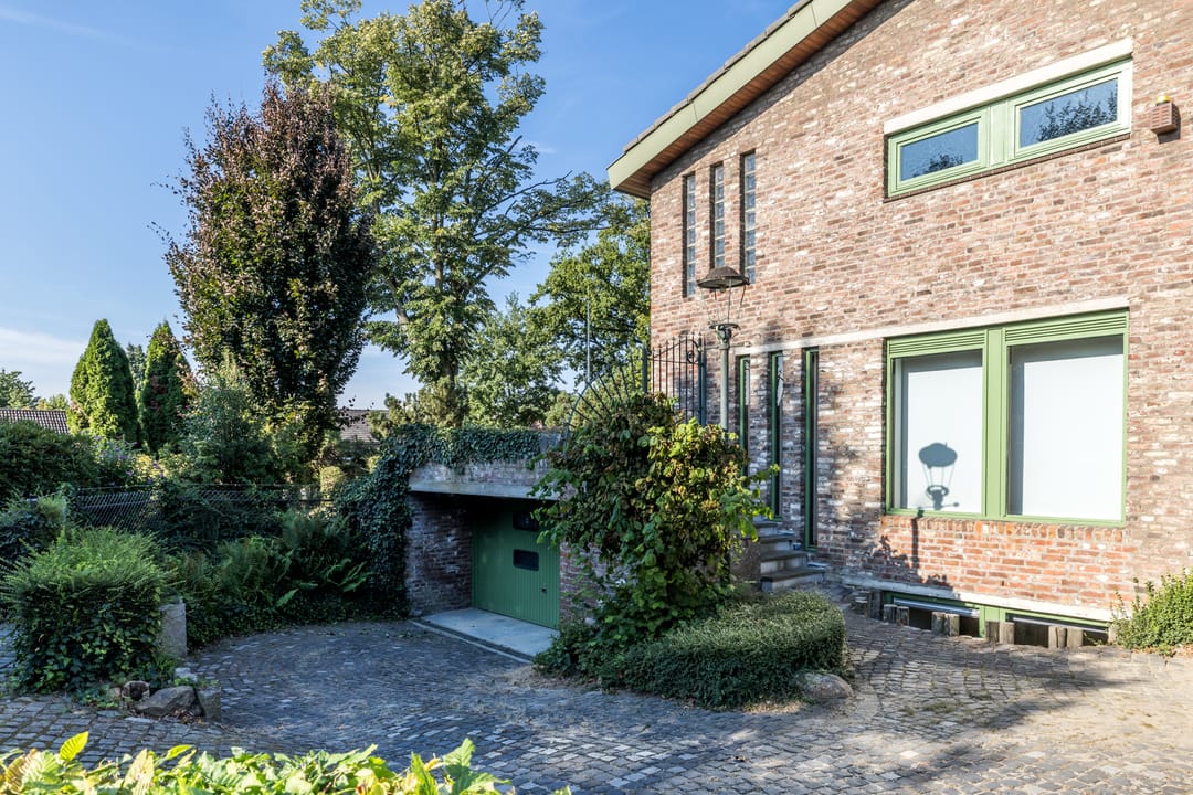 Photo 46 of Meesweg 1