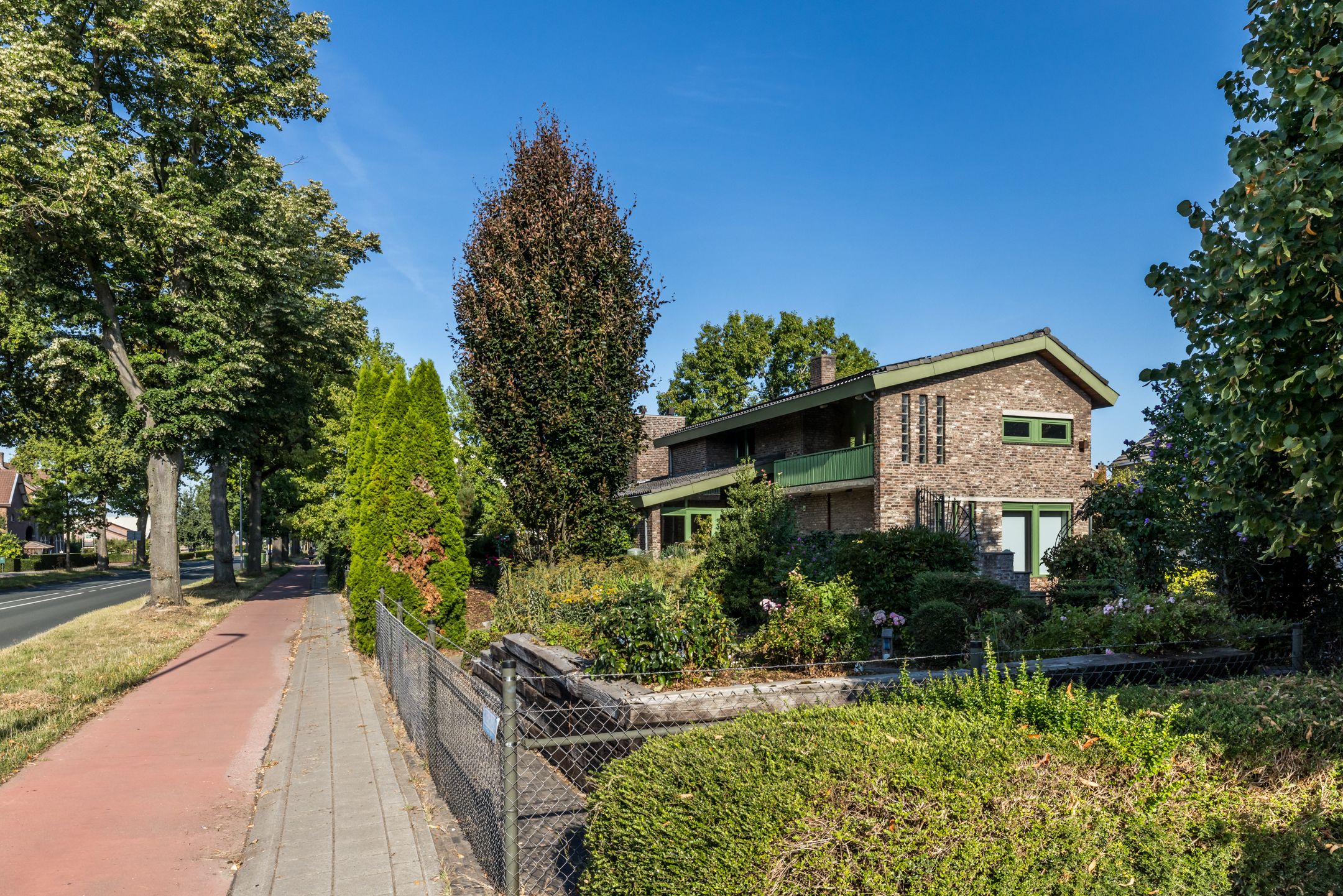 Photo 51 of Meesweg 1