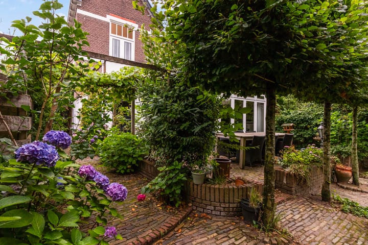 Foto 43 van Koninginnelaan 9