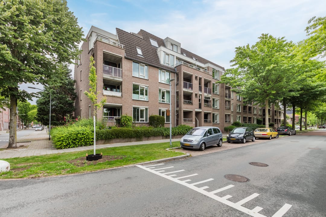 Photo 1 of Deken van Oppensingel 163