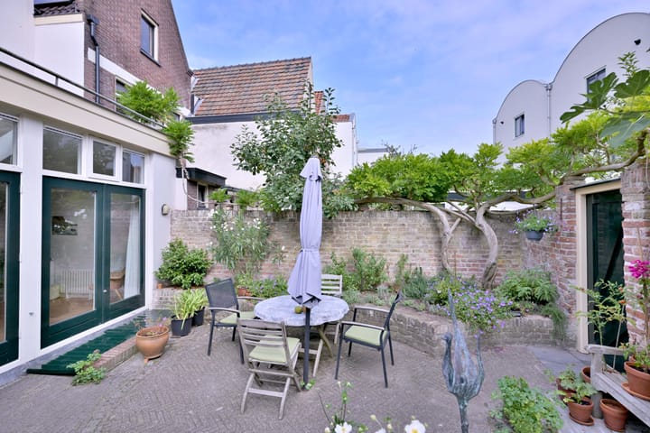 Photo 35 of Papenstraat 56