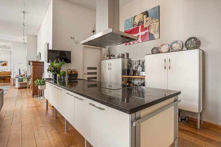 Photo 20 of Nieuwegracht 137-D