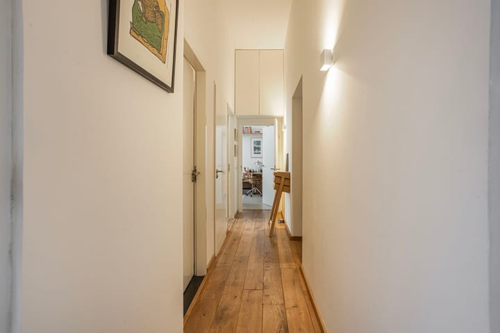 Photo 37 of Nieuwegracht 137-D