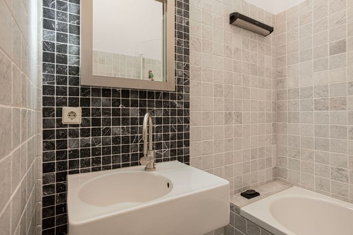 Photo 40 of Nieuwegracht 137-D