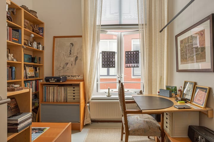 Photo 42 of Nieuwegracht 137-D