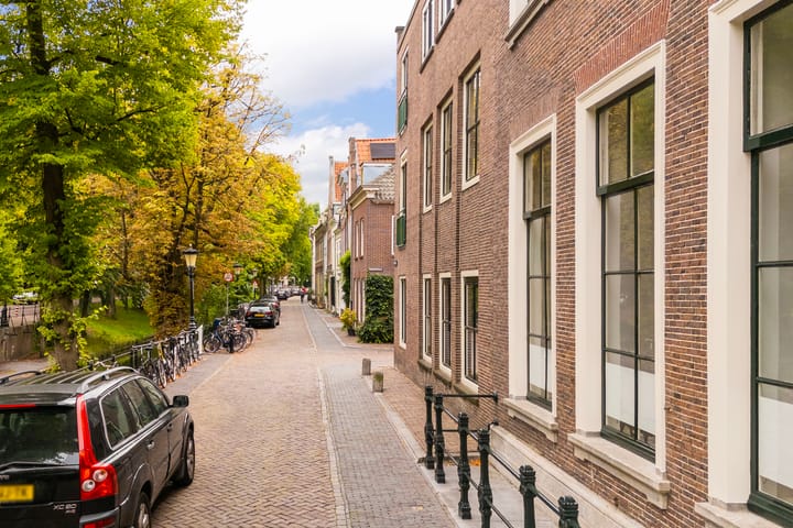 Photo 58 of Nieuwegracht 137-D