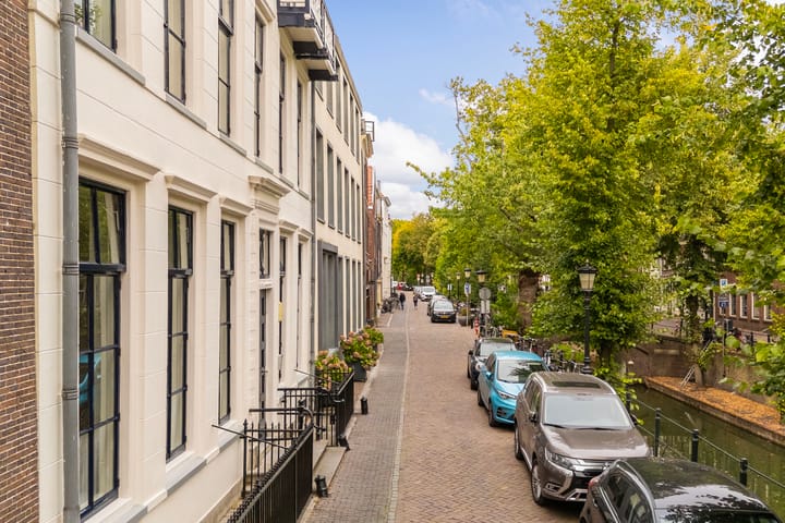 Photo 59 of Nieuwegracht 137-D