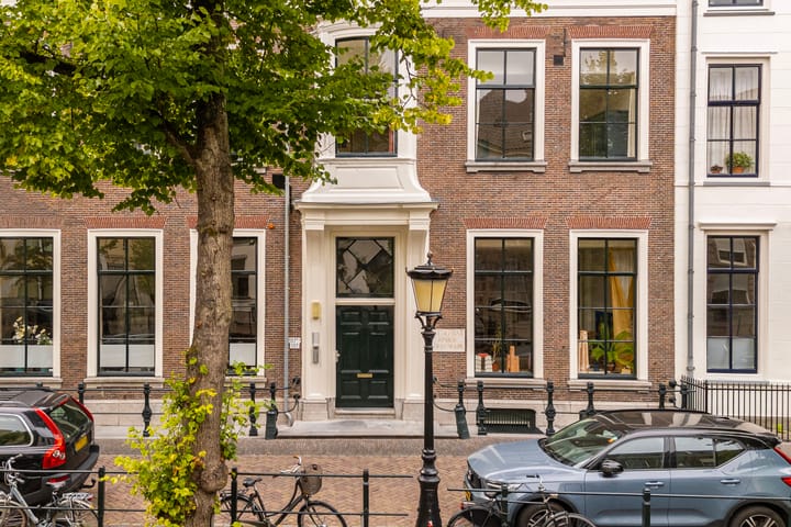 Photo 60 of Nieuwegracht 137-D