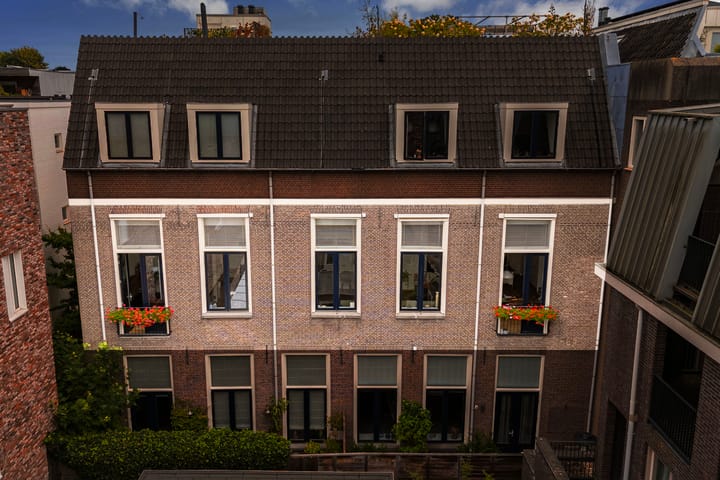 Photo 61 of Nieuwegracht 137-D