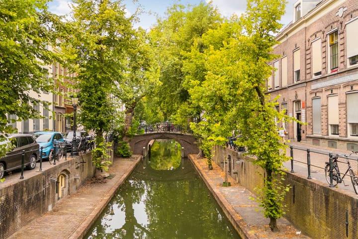 Photo 63 of Nieuwegracht 137-D