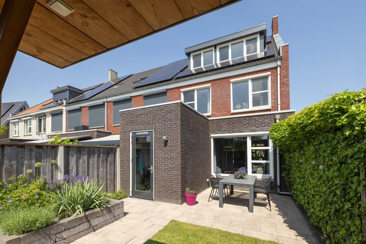 Foto 23 van Rozenbottel 9