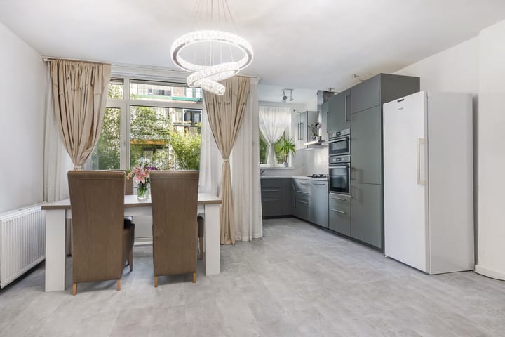 Foto 2 van Van Marumstraat 11-A