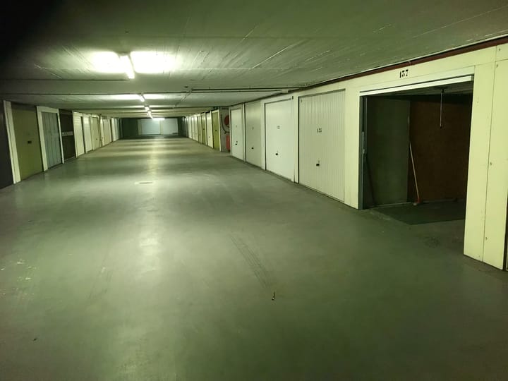 Photo 1 of Burgemeester van Fenemaplein GARAGE 94