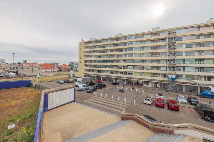 Photo 4 of Burgemeester van Fenemaplein GARAGE 94