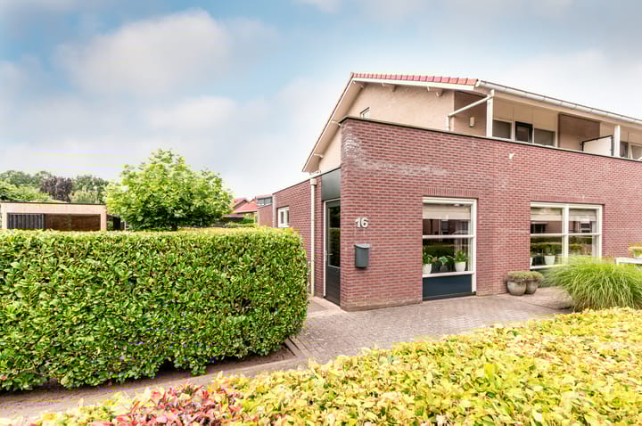 Foto 5 van Luzerne 16