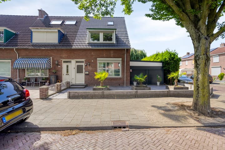 Foto 1 van Rozenhof 16