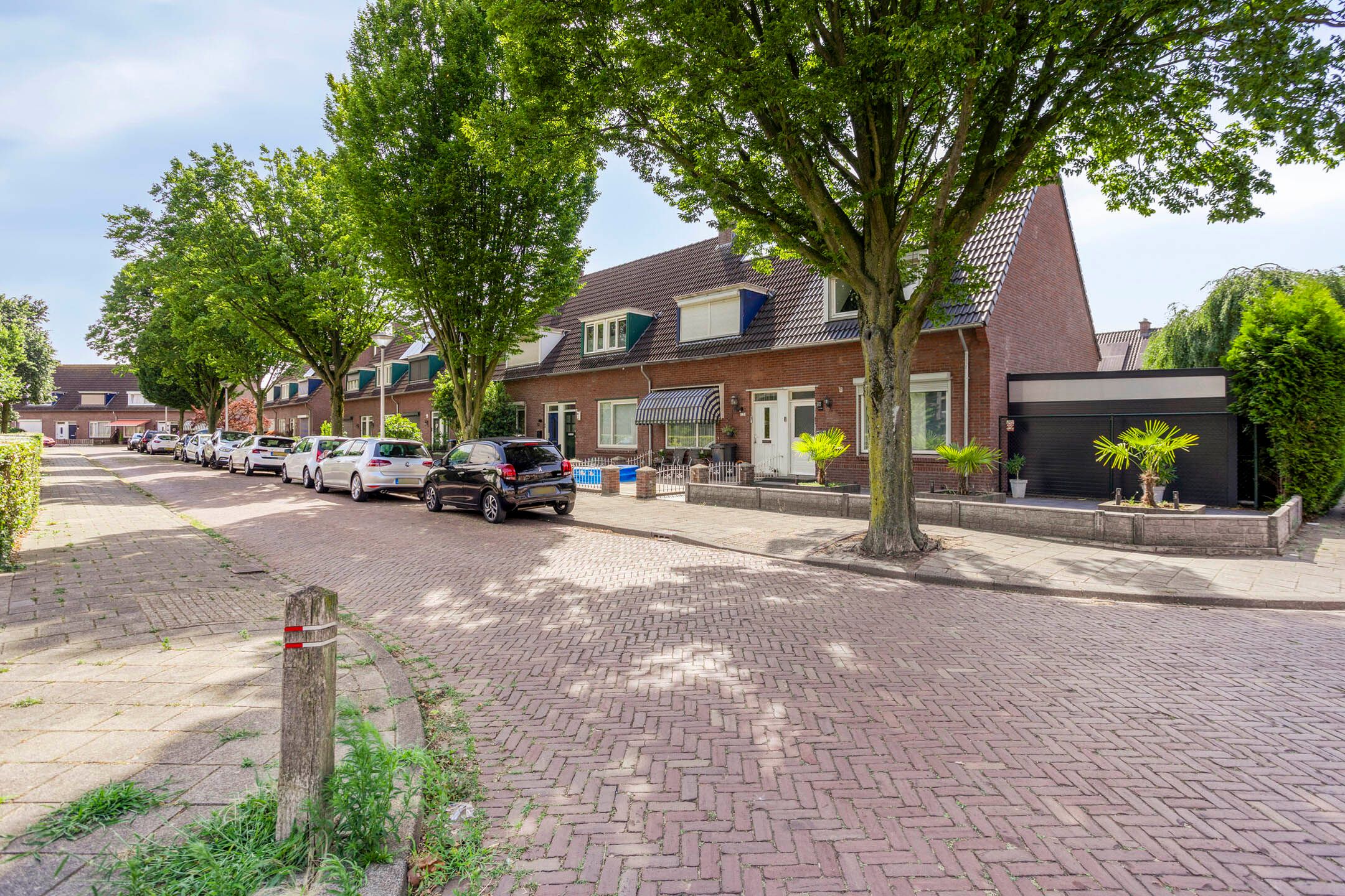 Photo 9 of Rozenhof 16