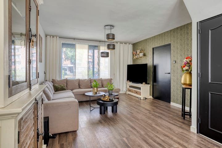 Foto 13 van Rozenhof 16