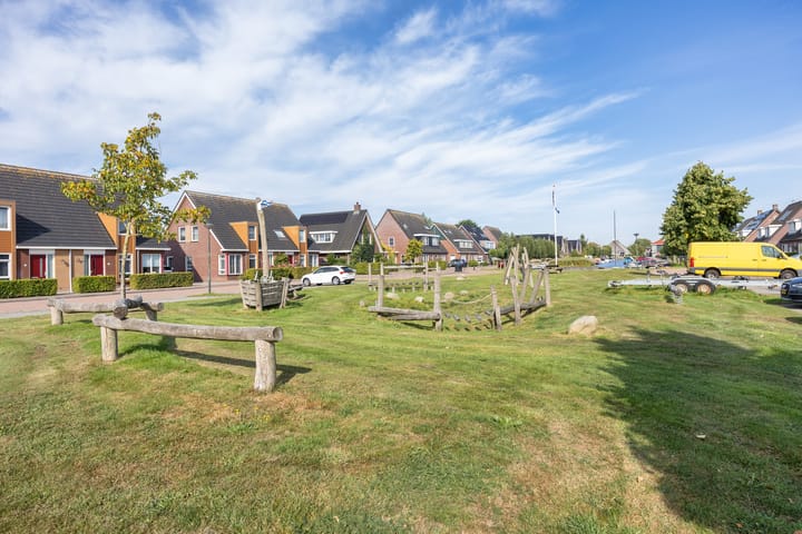 Photo 45 of Legebuorren 97