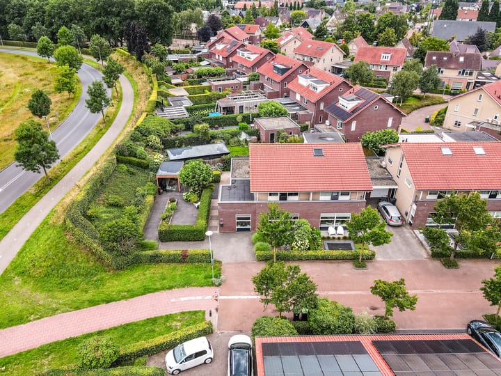 Foto 2 van Luzerne 16