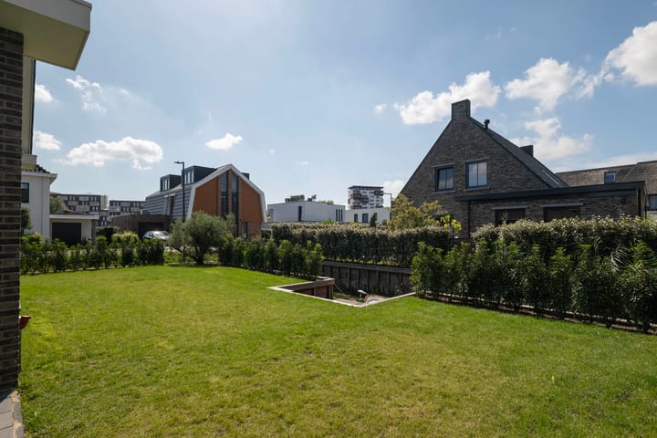 Foto 44 van Aelbert van Spanjekade 9