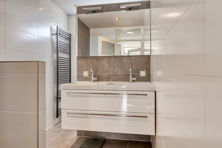 Photo 26 of Burgemeester Knappertlaan 226-B