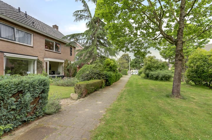 Photo 4 of Alleeweg 70