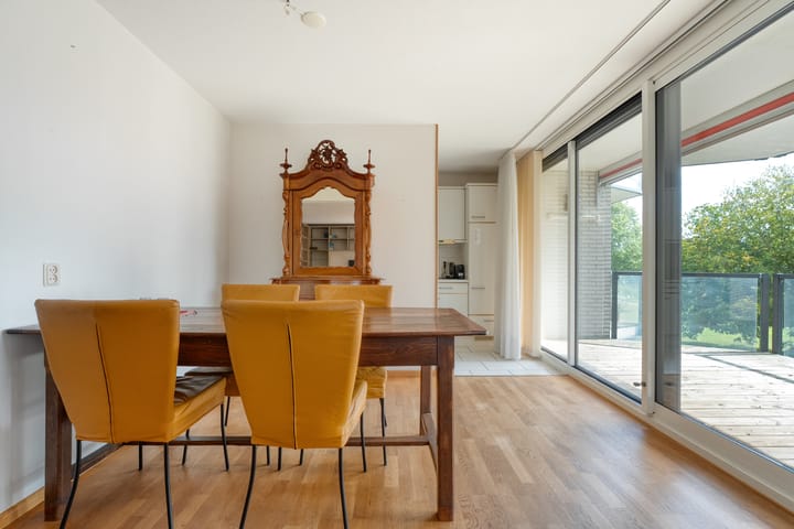 Foto 8 van Flora Bilderbeekstraat 60