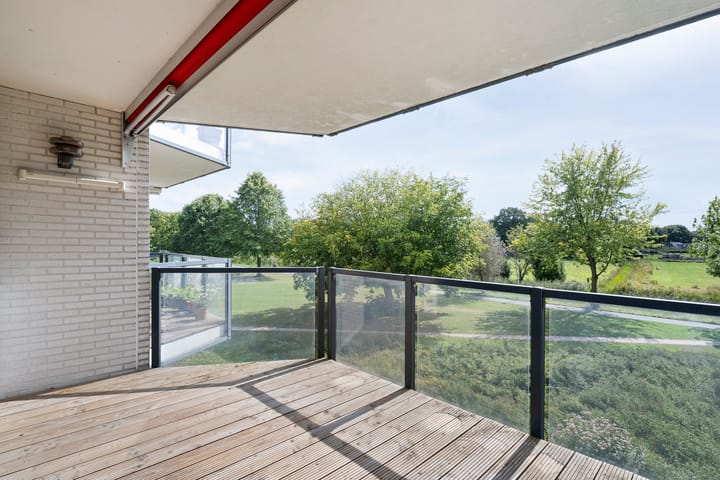 Foto 10 van Flora Bilderbeekstraat 60