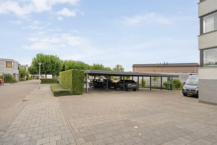 Foto 38 van Flora Bilderbeekstraat 60