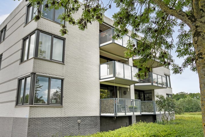 Foto 39 van Flora Bilderbeekstraat 60