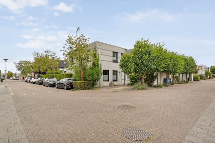 Foto 42 van Flora Bilderbeekstraat 60