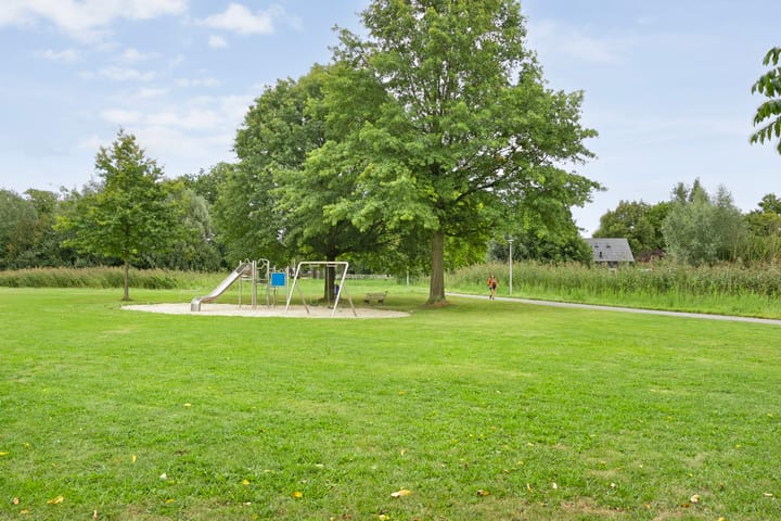 Foto 44 van Flora Bilderbeekstraat 60