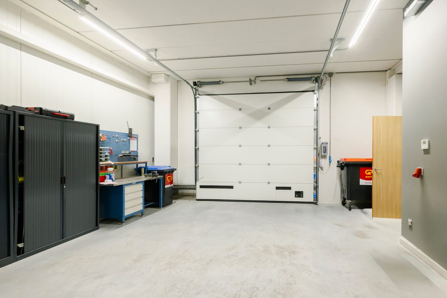View photo 4 of Drachmeweg 145-M