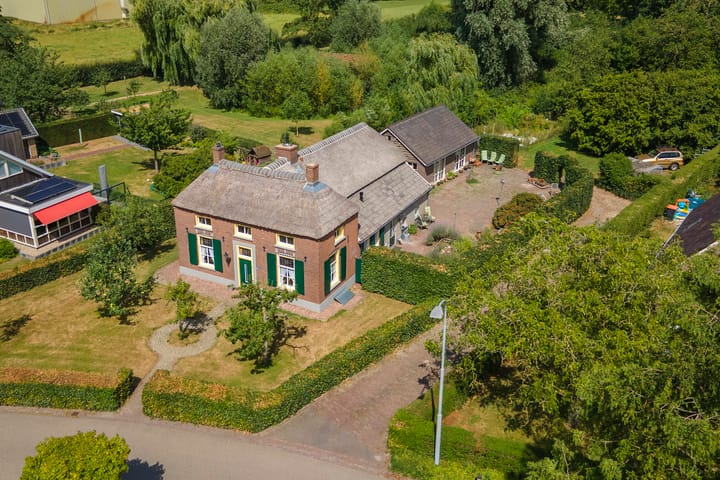 Photo 2 of Brouwersstraat 11