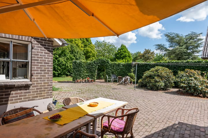 Foto 42 van Brouwersstraat 11