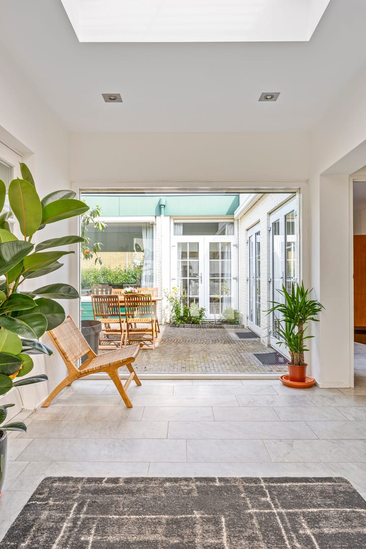 Foto 2 van Stromboli 16