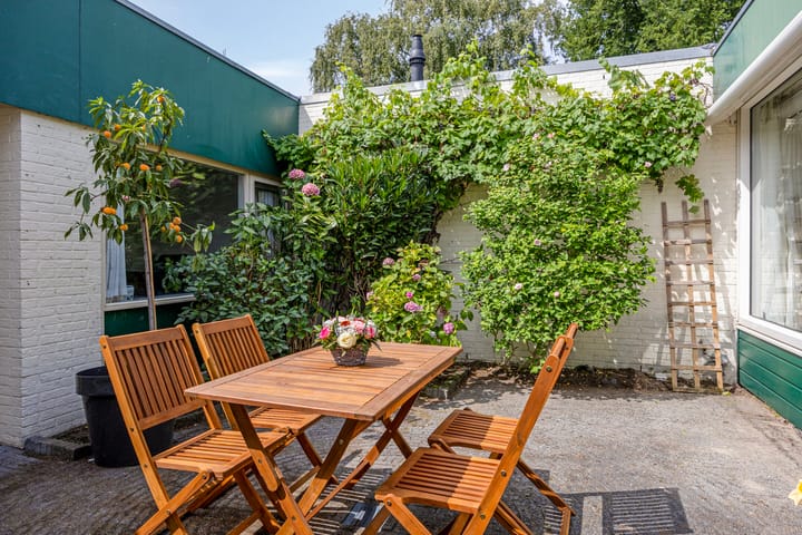 Foto 10 van Stromboli 16