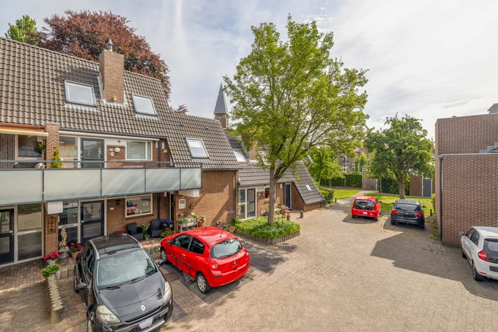 Foto 27 van Roos- en Doornhof 39