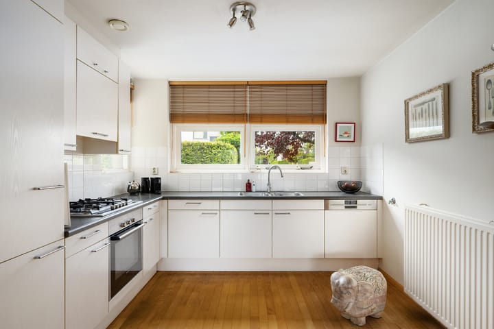 Photo 13 of Hendrik Sweijsstraat 15