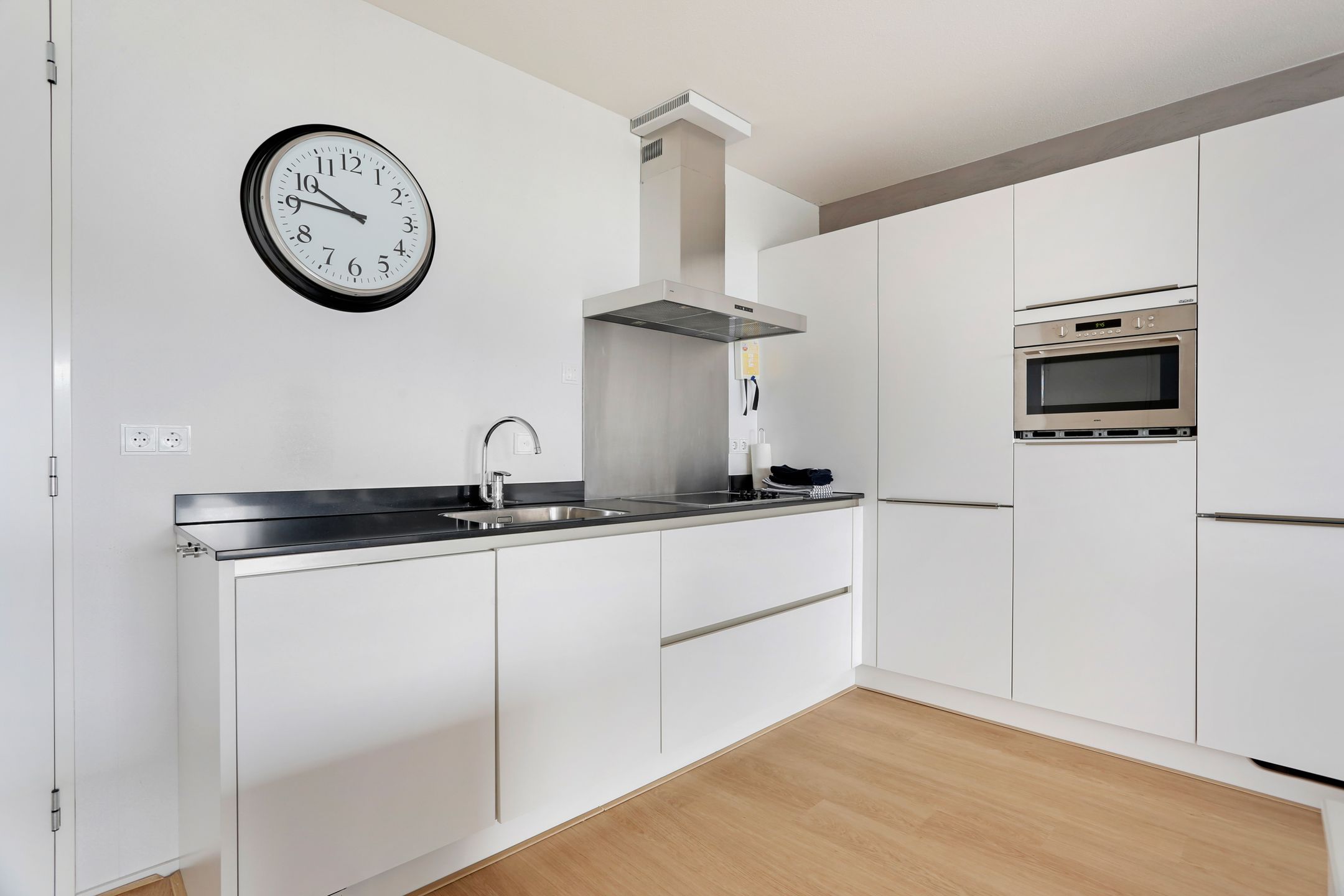 Foto 6 van Anna van Buerenplein 121