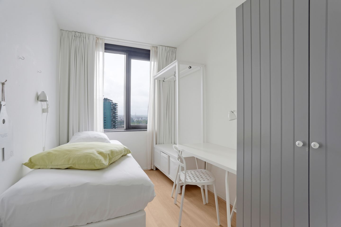 Foto 10 van Anna van Buerenplein 121