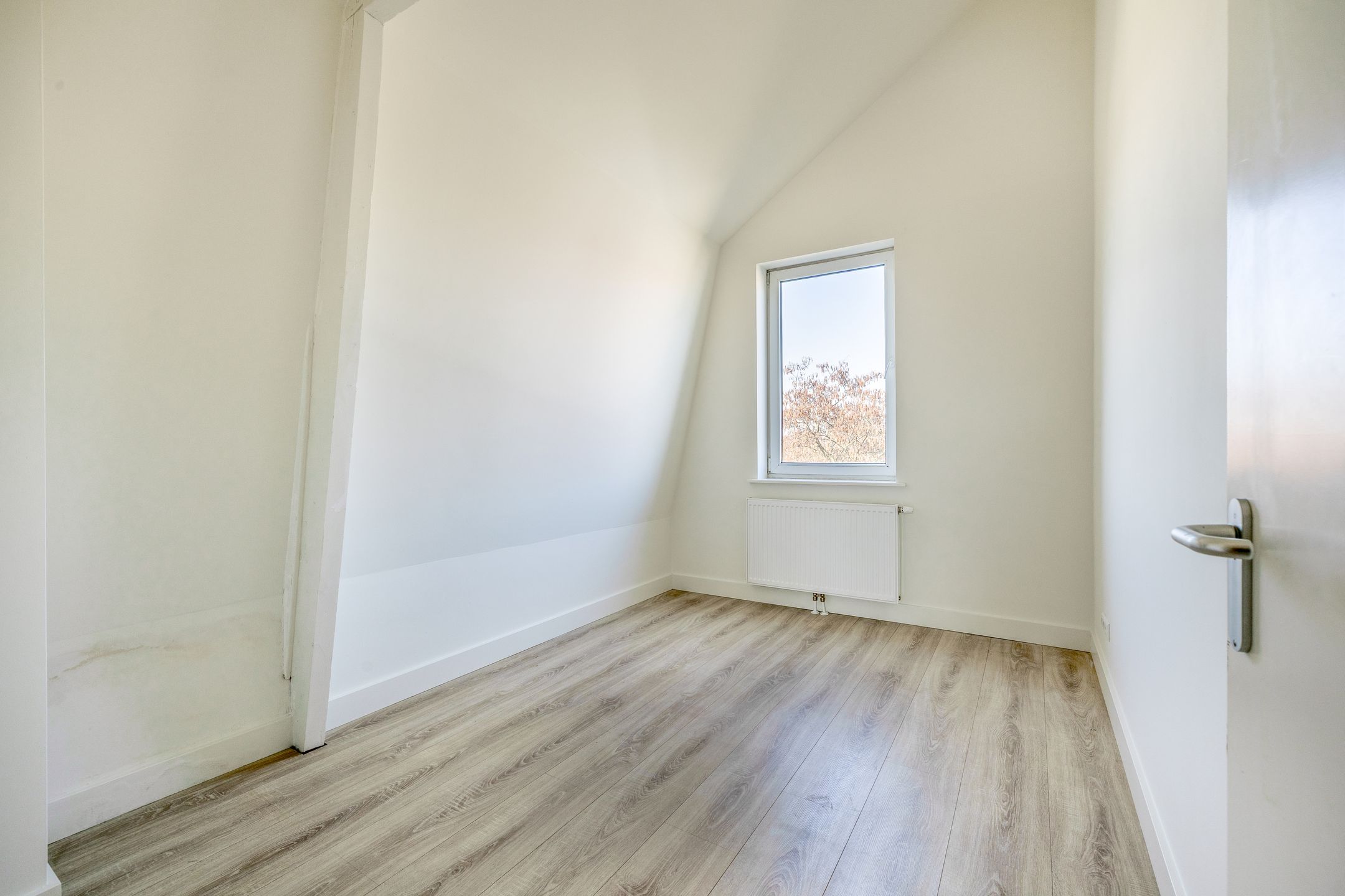 Foto 15 van Mathenesserweg 129-C04