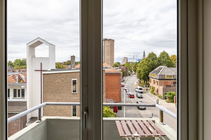 Foto 35 van Linnaeusplein 15