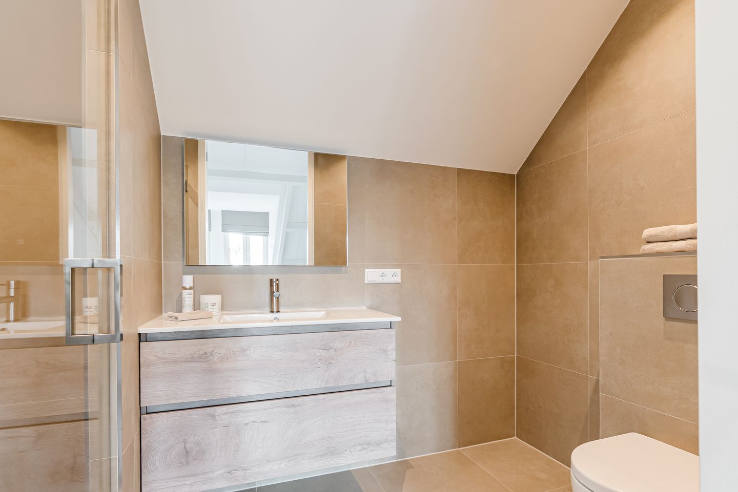 Foto 44 van Zandvoortweg 144-A