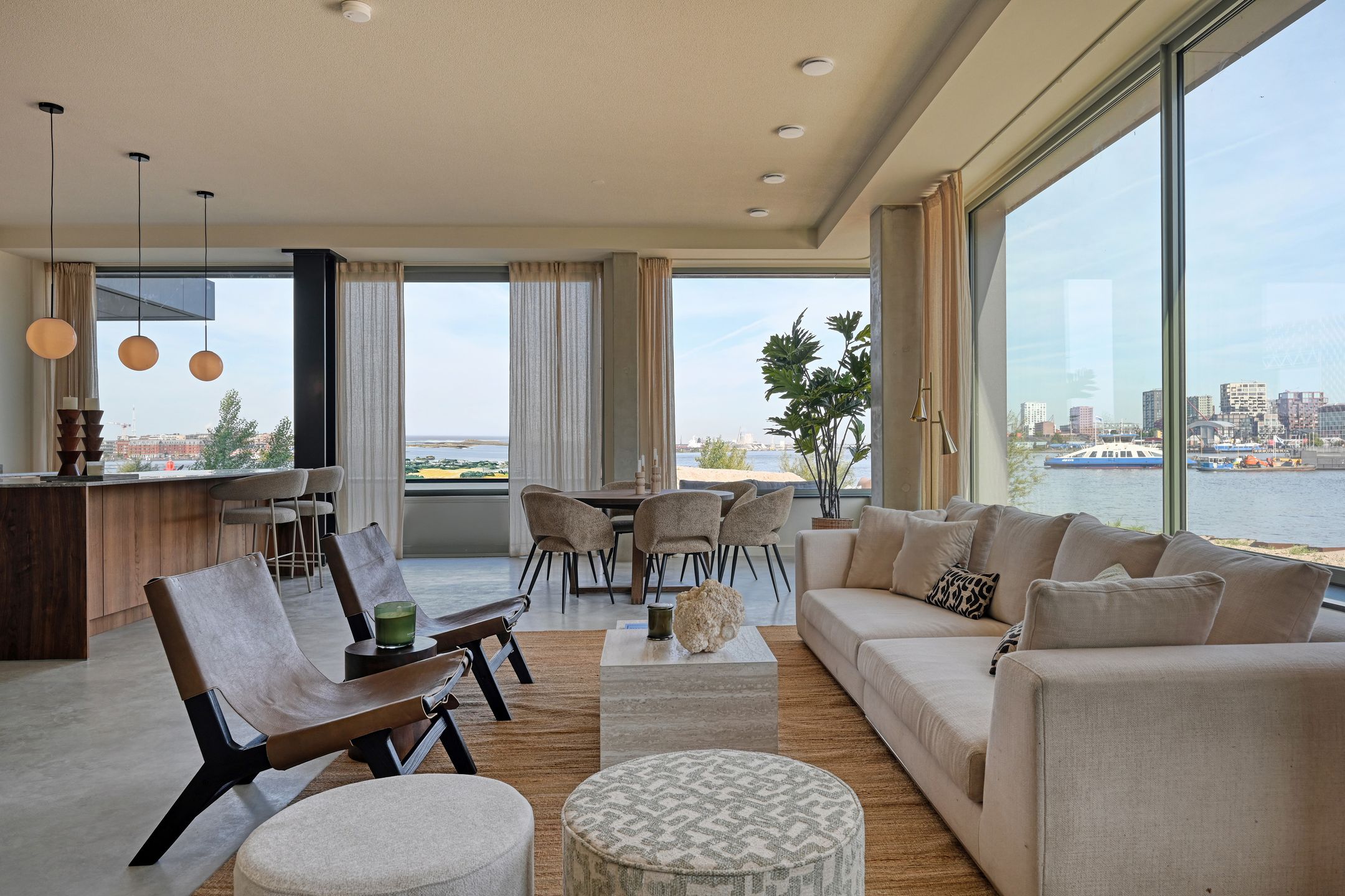 Foto 3 van Grasweg 221